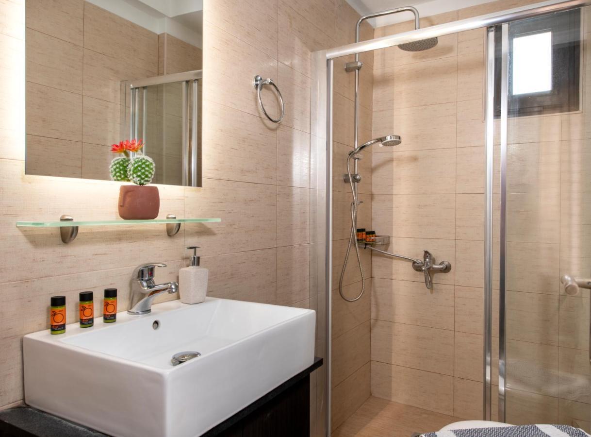 Irina Apartment Rethymno  Bagian luar foto