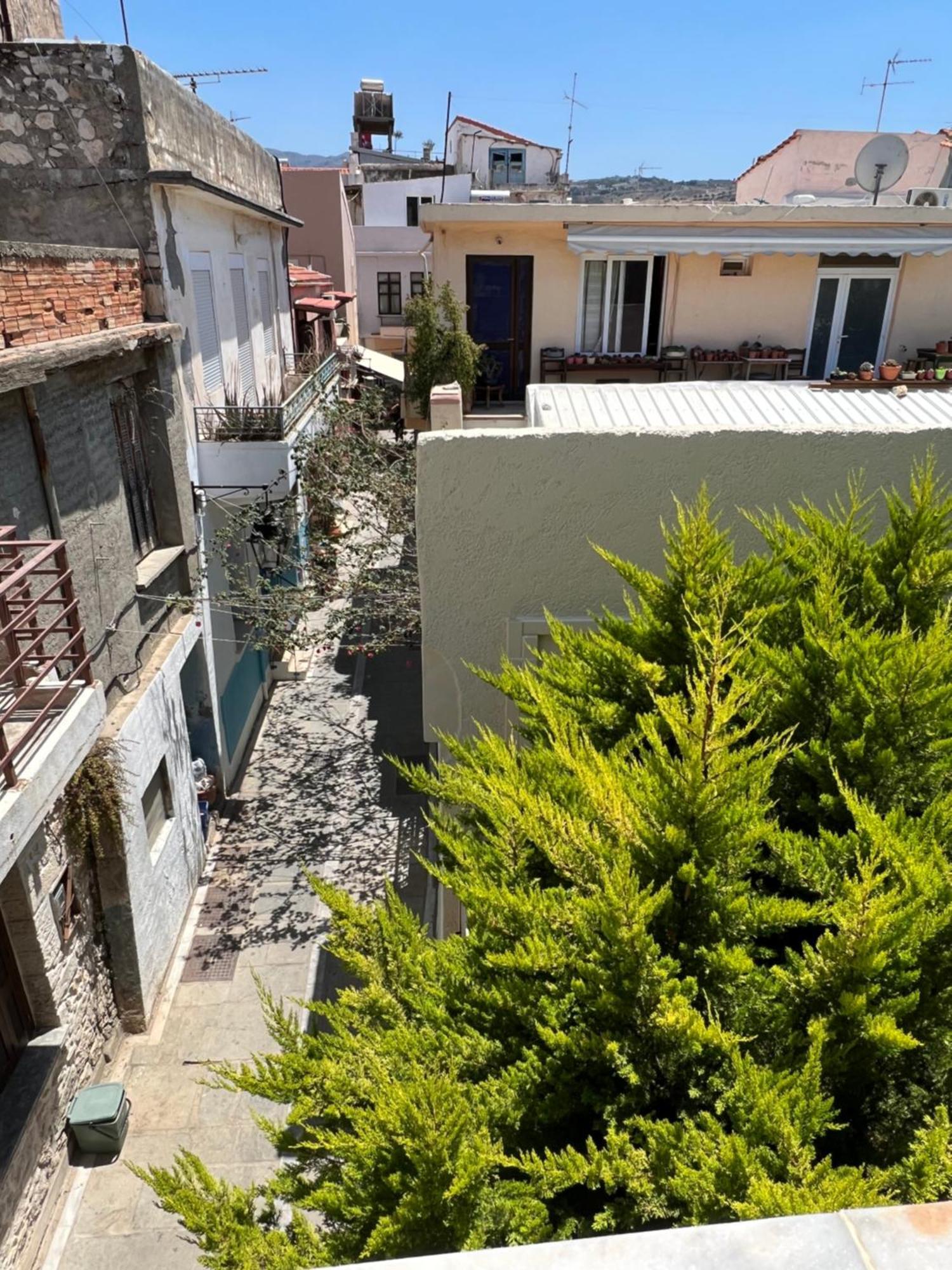 Irina Apartment Rethymno  Bagian luar foto